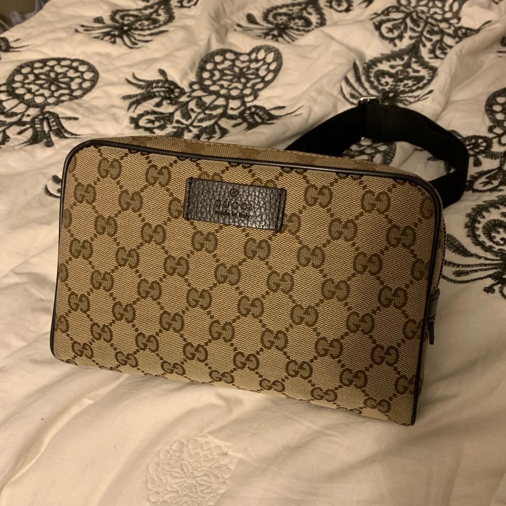 ✅ AUTHENTIC✅ Gucci Beige and Brown Monogram Bag
